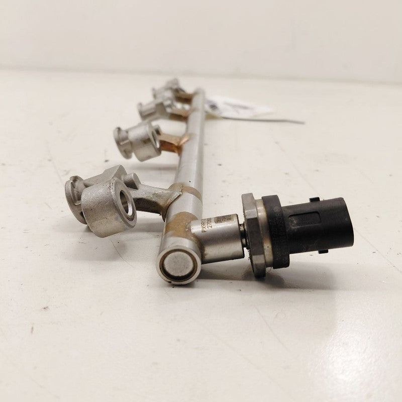 Mazda 3 Fuel Rail Injection Injector Mount Bar  2.5 2023 2022 2021