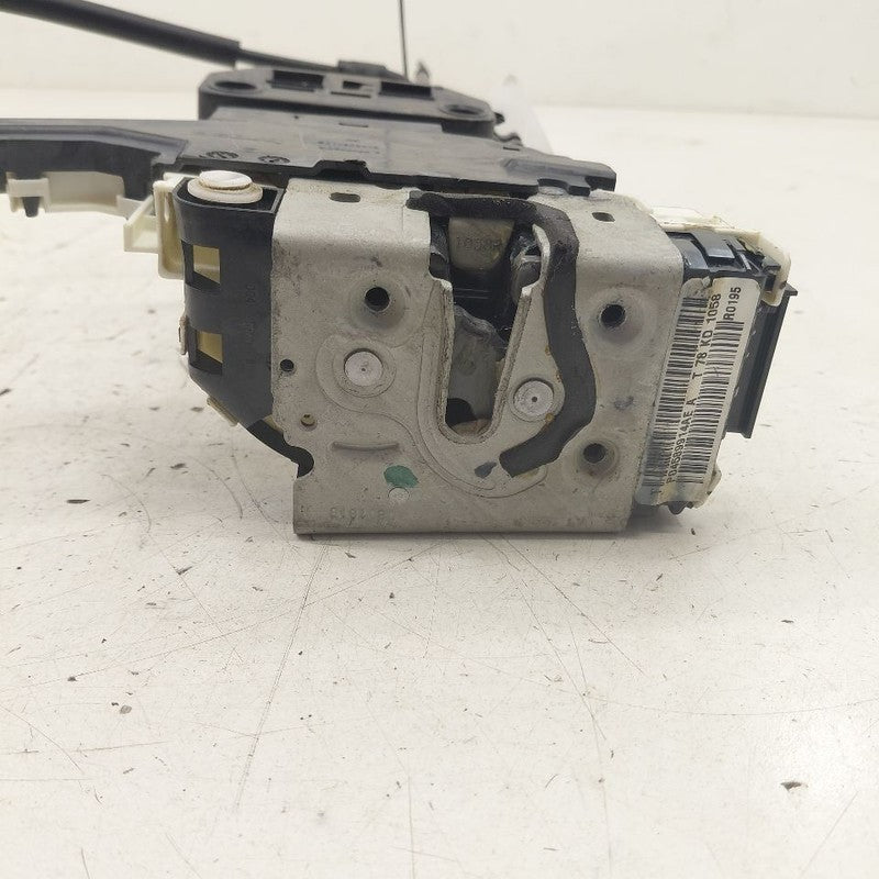 Jeep Cherokee Door Latch Lock Right Passenger Rear  2019 2020 2021