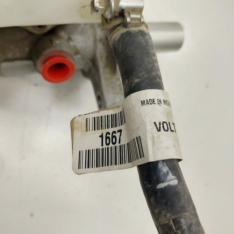 Brake Master Cylinder Fits 19 Chevy Volt OEM