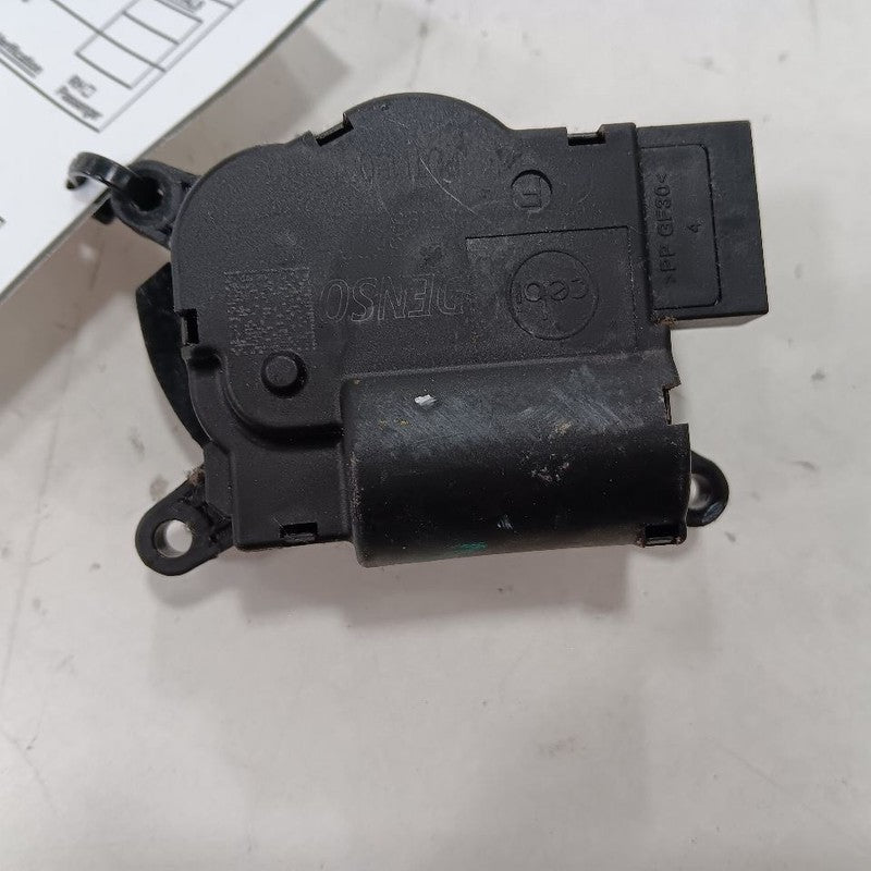 Jeep Renegade Flap Door Motor Heater AC Door Actuator   2021 2020 2019