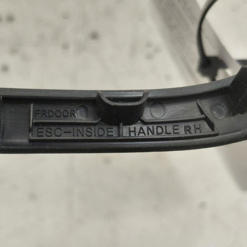 Nissan Murano Interior Handle Surround Trim Passenger Front {809465AA0