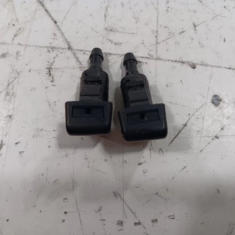 Hyundai Accent Windshield Wiper Washer Fluid Hood Sprayer Nozzles  2012 2013 201