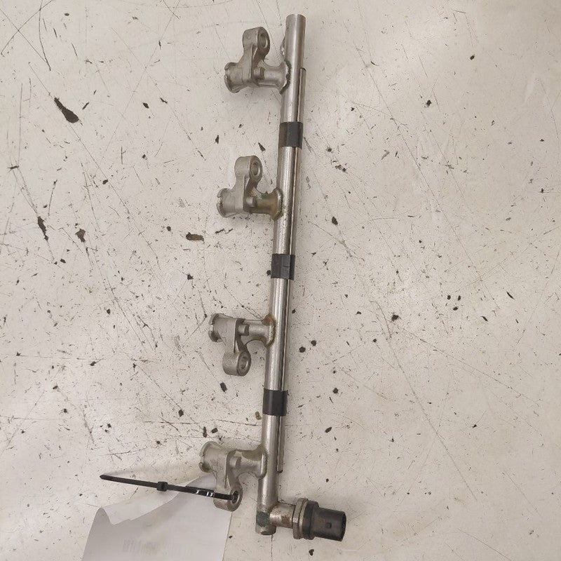 Mazda 6 Fuel Rail Injection Injector Mount Bar  2.5 2018 2019 2020 202