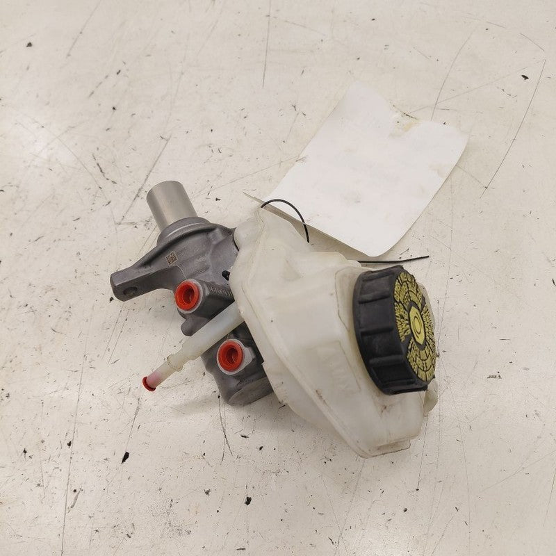 Brake Master Cylinder VIN 26 4th And 5th Digit Fits 14-18 Volvo S60