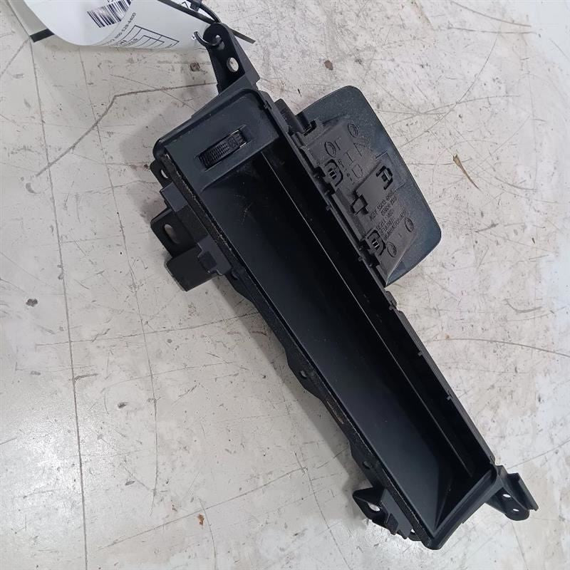 Toyota Rav 4 Dash Air Vent Center Middle  2015 2016 2017 2018