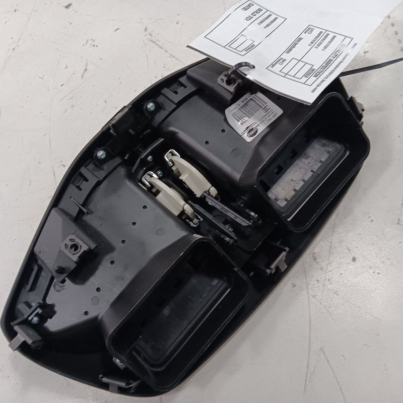 Jeep Renegade Dash Air Vent Center Middle   2021 2020 2019