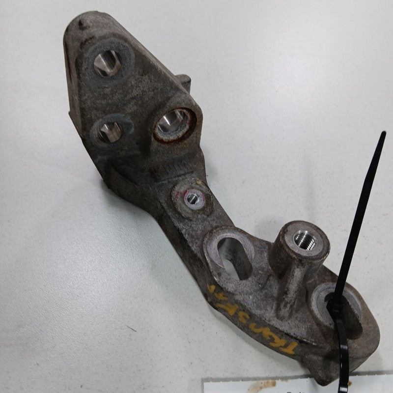 Mazda CX-3 2.0L Transfer Case Mount Bracket 2016 2017 2018 OEM