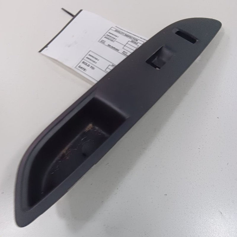 Buick Encore Window Switch Bezel Trim Right Front 2019 2018 2017 OEM