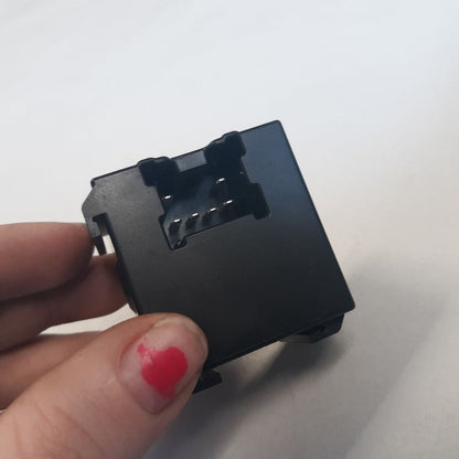 Nissan Versa Door Lock Fuse Relay {25230AA010} 2023 2022 2021 2020