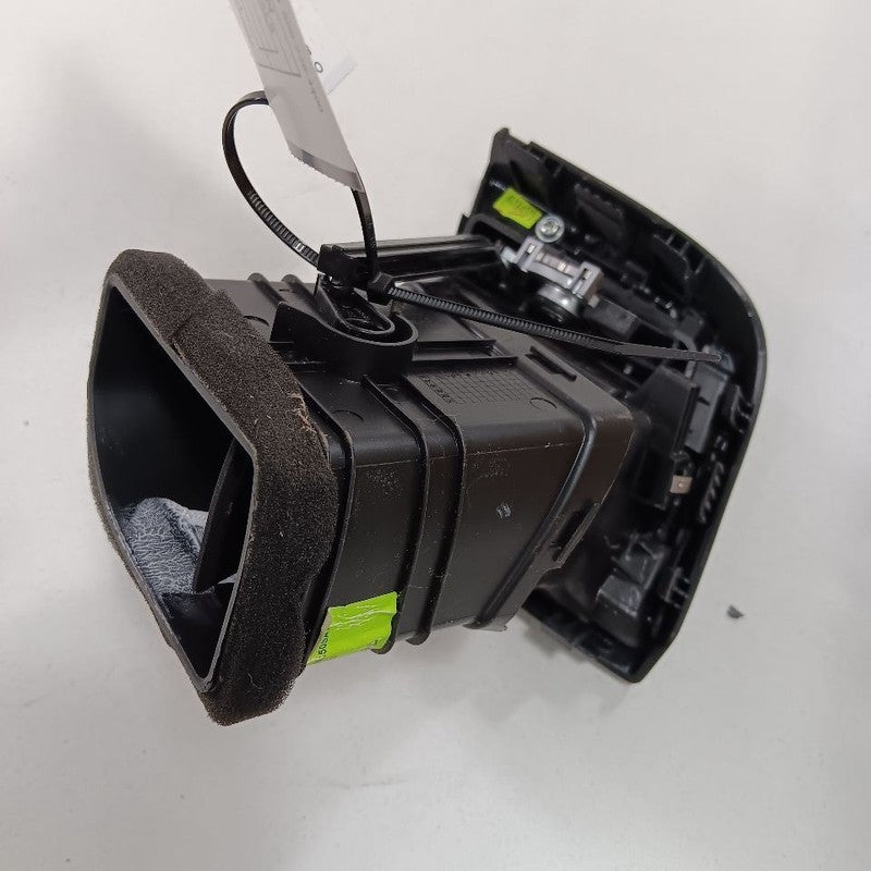Hyundai Accent Dash Air Vent Right Passenger  2017 2016 2015 2014 2013 2012
