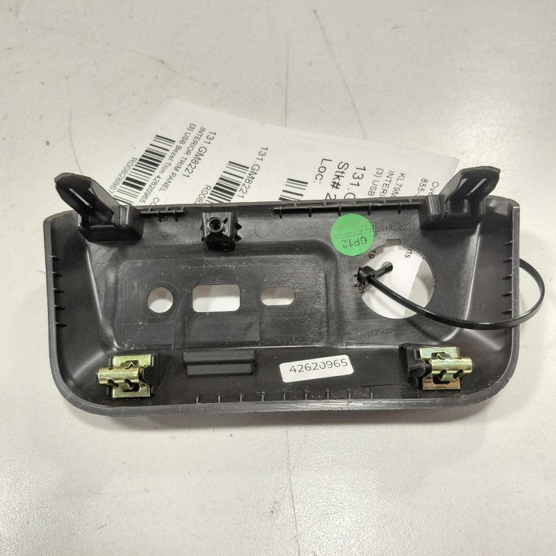 Chevy Trailblazer USB Bezel Trim {42620965} 2021 2022 2023 OEM