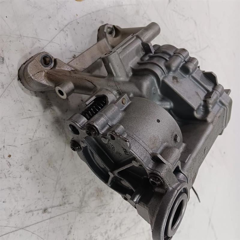 Mini Cooper Engine Oil Pump  2016 2017 2018 2019 2020