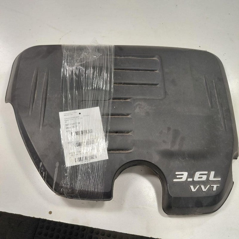 Chrysler 300 Engine Cover  3.6 2017 2018 2019 OEM