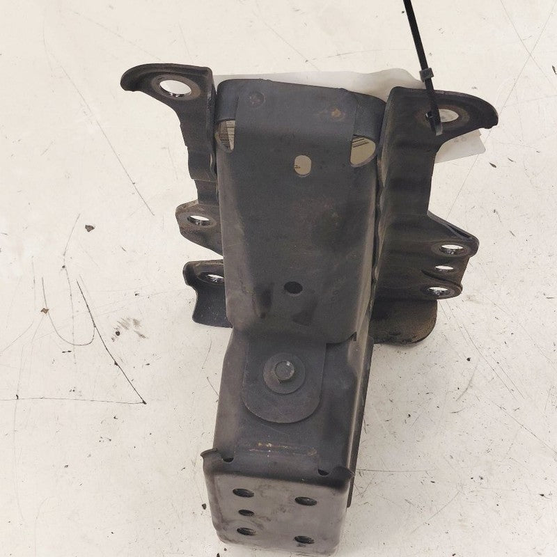 Honda CR-V Bumper Mount Bracket Left Driver Side Front  2017 2018 2019
