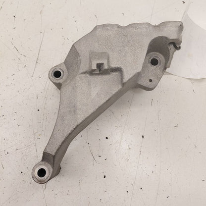 Chevy Trax Passenger Right Engine Mount Bracket  1.4 2022 2021