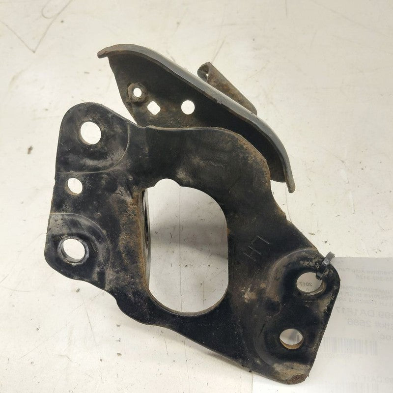 Nissan Rogue Driver Left Side Trailing Arm Mount Bracket 2017 2018 201