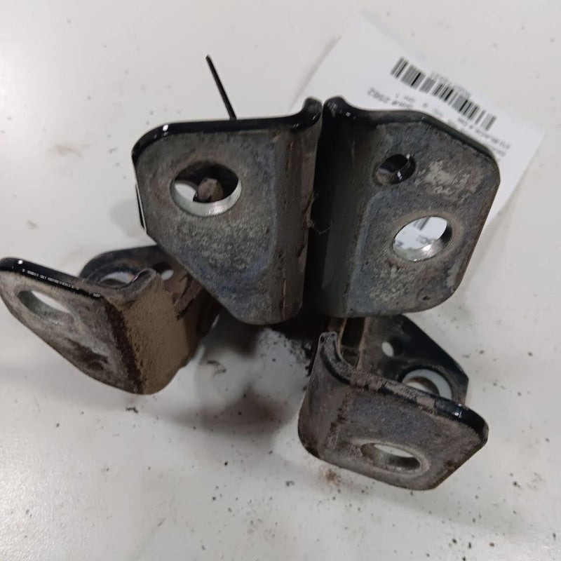 Grand Cherokee Door Hinge Set Right Rear Passenger  2017 2018 2019 202