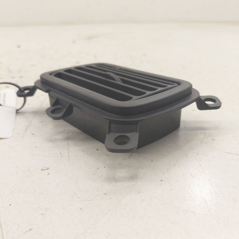 Kia Sorento Left Rear Third Row Vent 2018 2017 2016