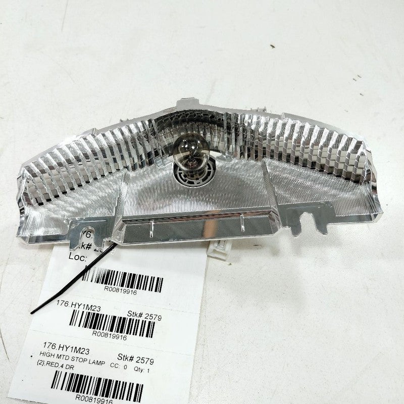 Hyundai Elantra High Mount Tail Lamp Third 3rd Brake Light  2024 2023 