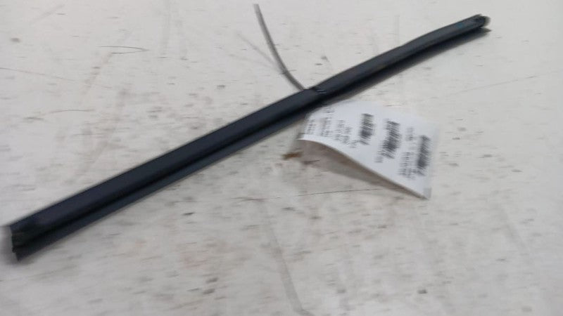 Hyundai Veloster Right Rear Weather Strip Interior  2012 2013 2014 201