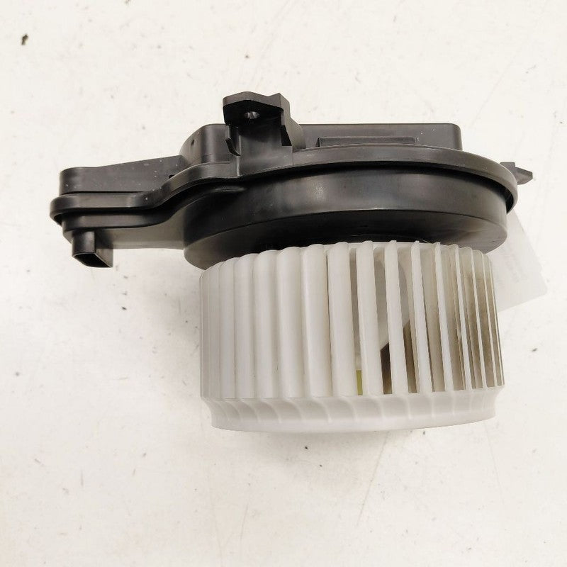 Blower Motor Fits 20-24 Lincoln Corsair