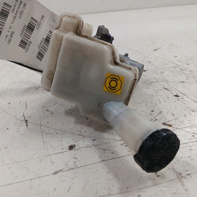 Brake Master Cylinder Fits 21-23 Nissan Kicks OEM