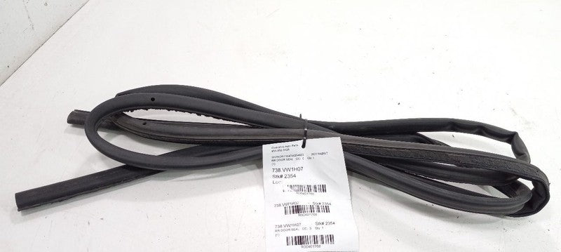 Volkswagen Rabbit On Door Seal Rubber Right Passenger Rear Back 2006 2