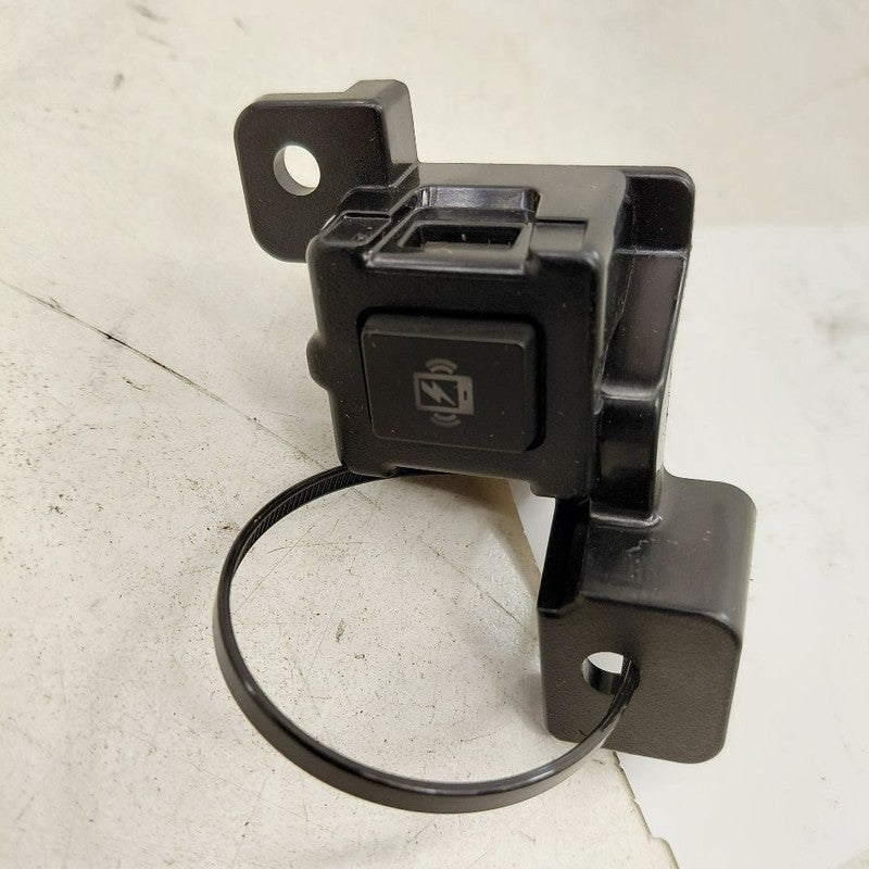 Nissan Versa Wireless Charging Light {MBN66183902} 2024 2023 2022 2021