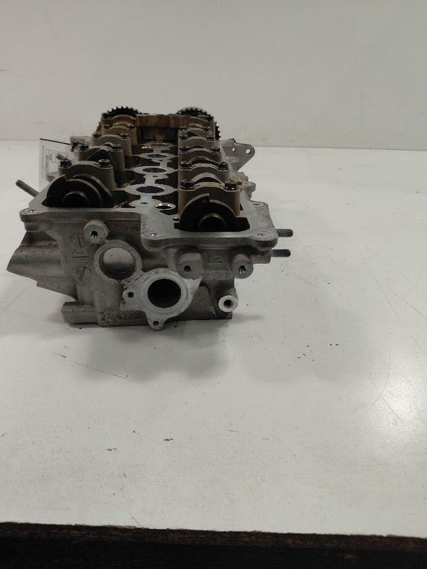 Engine Cylinder Head 1.6L VIN 2 8th Digit Fits 14-19 Kia Soul OEM