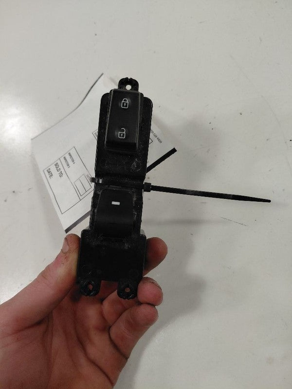 Hyundai Tucson Power Window Switch Right Passenger Front  2016 2017 2018