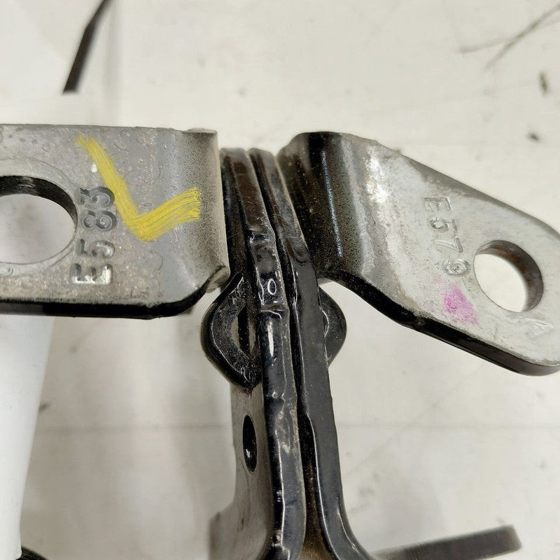 Chevy Trailblazer Door Hinge Set Left Driver Rear  2023 2022 2021