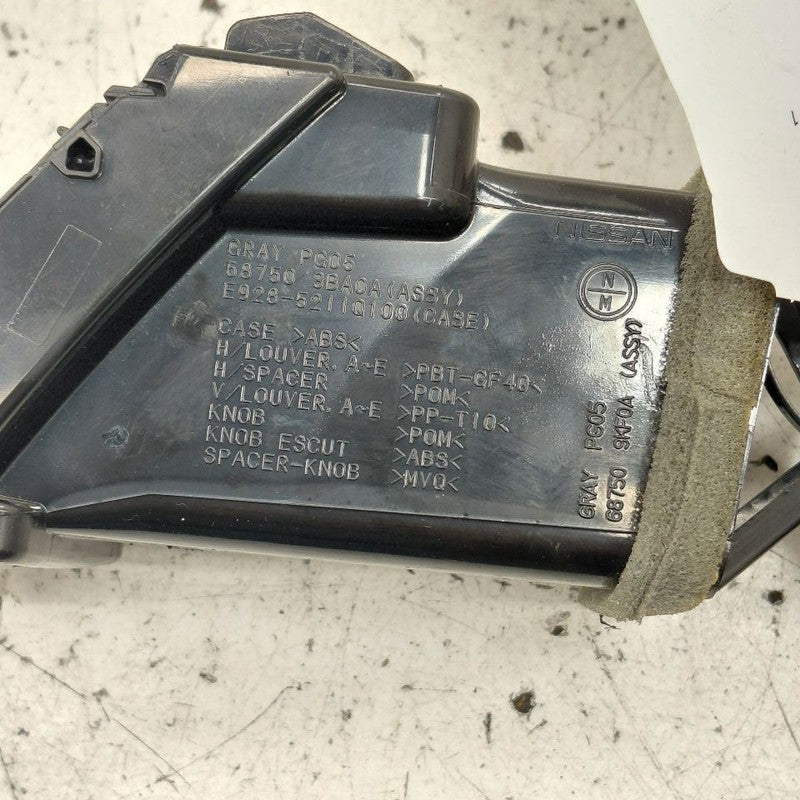 Nissan Versa Note Dash Air Vent Center Middle  2019 2018 2017