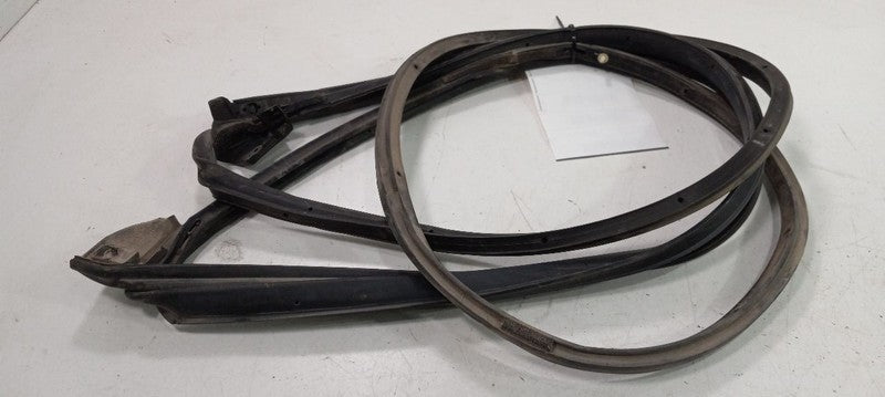 Toyota Camry On Door Seal Rubber Right Passenger Rear Back 2007 2008 2