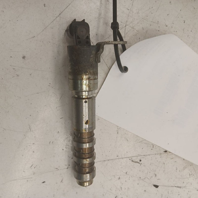 Cadillac XTS Variable Timing Gear Oil Control Valve Solenoid Cylinder 