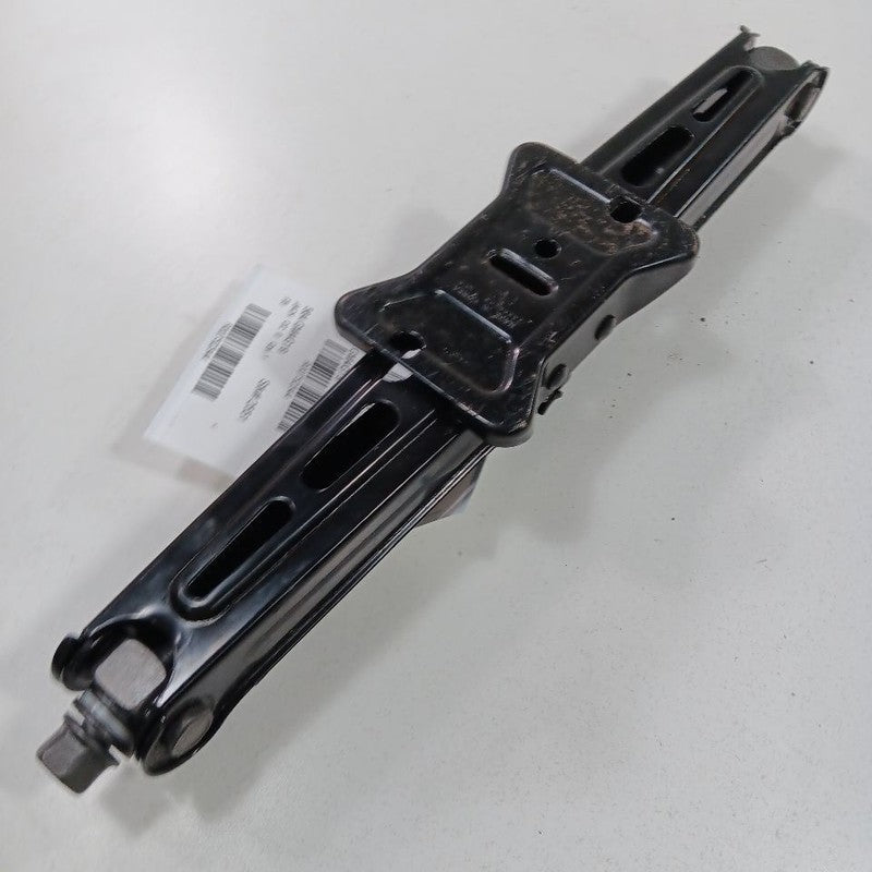 Buick Encore Spare Tire Changing Jack  2019 2018 2017