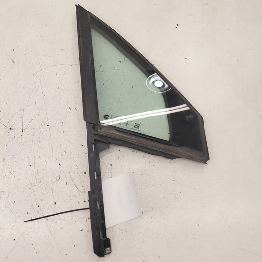 2018 Fiat 500 X Model Passenger Right Front Door Vent Glass Window