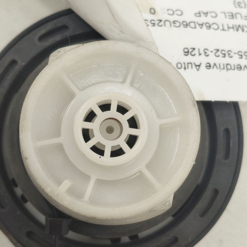 2016 Hyundai Veloster Gas Tank Fuel Cap