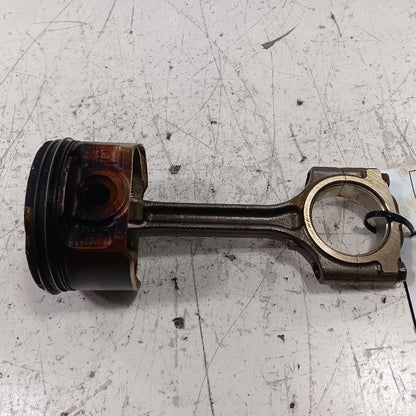 Nissan Kicks Single Piston With Connecting Rod   1.6 2021 2022 2023 2024