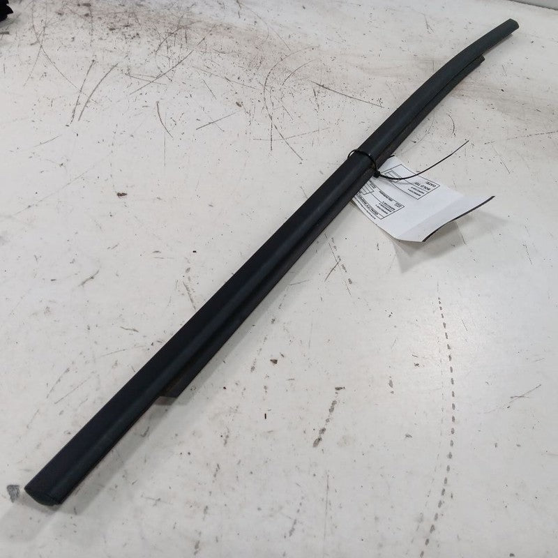 Kia Optima Door Glass Window Weather Strip Trim Rear Right Passenger S
