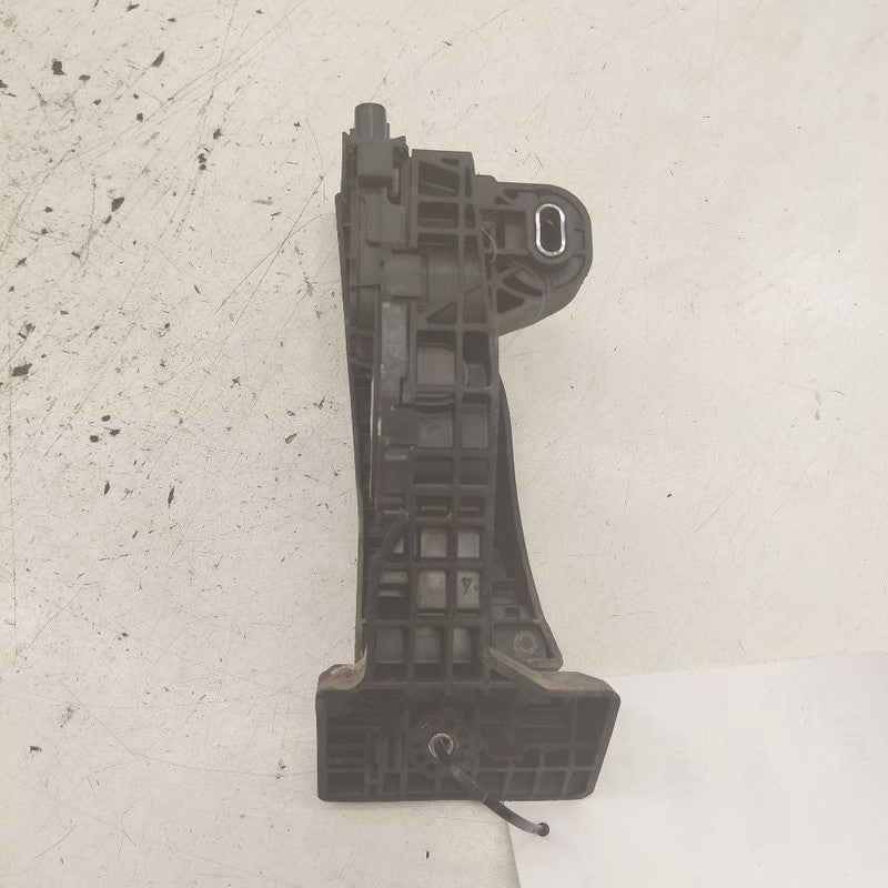 Hyundai Santa Fe Gas Pedal  2019 2020