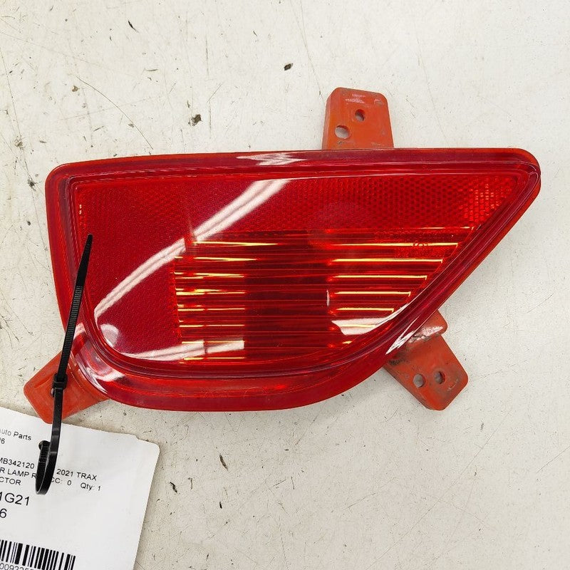 Chevy Trax Left Rear Side Marker Reflector  2022 2021