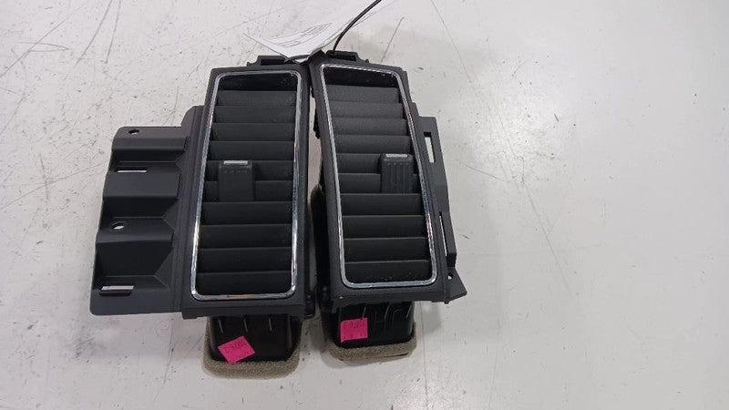 Ford Taurus Dash Air Vent Center Middle  2013 2014 2015 2016 OEM