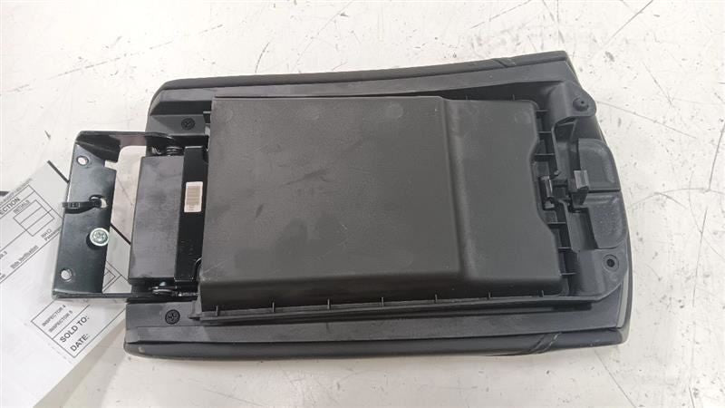 Nissan Rogue Arm Rest  2014 2015 2016 2017 OEM