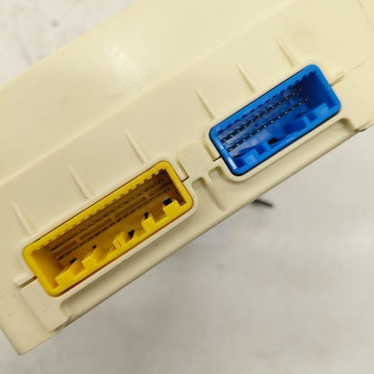 Hyundai Veloster Cabin Fuse Box Interior Inner Under Dash  2017 2016 2