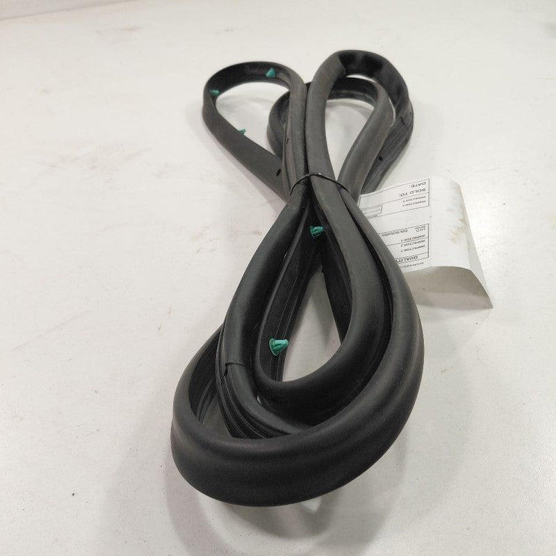 Ford Fusion On Door Seal Rubber Right Passenger Front  2016 2015 2014 
