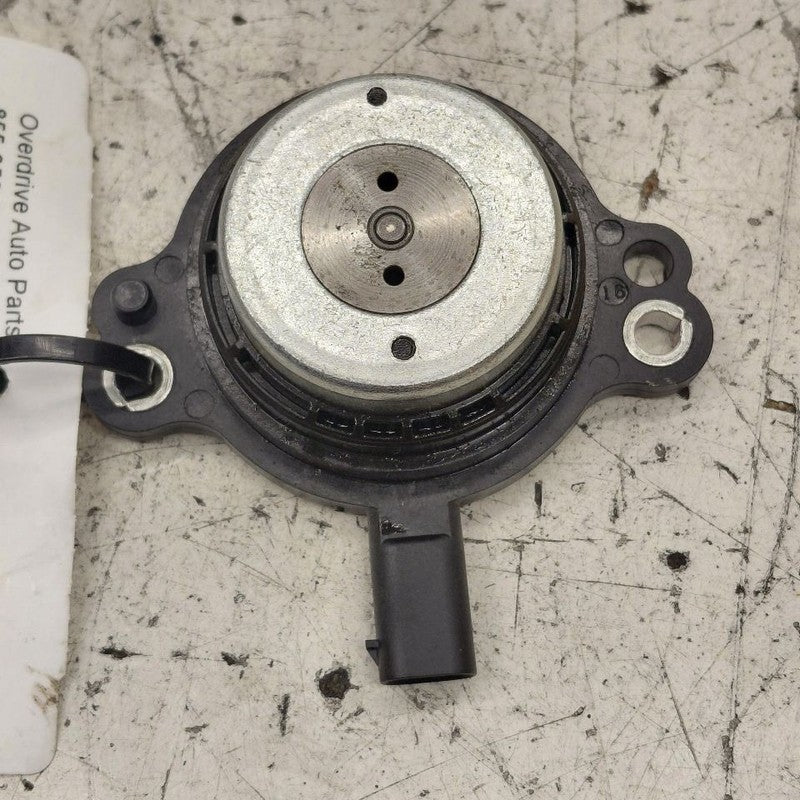 Buick Encore GX Variable Timing Gear Oil Control Valve Solenoid 2022 2
