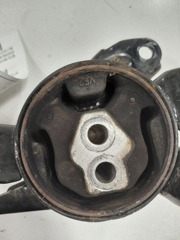 Kia Soul Engine Motor Mount Left Driver  1.5 2017 2018 2019