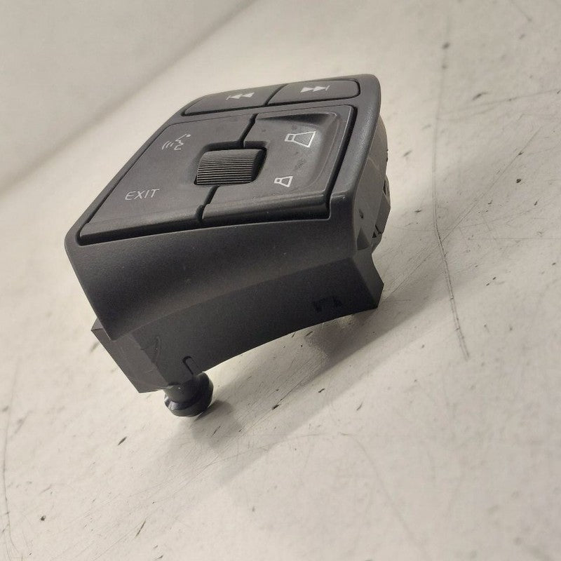Volvo S60 Steering Wheel Control Switch  2018 2017 2016