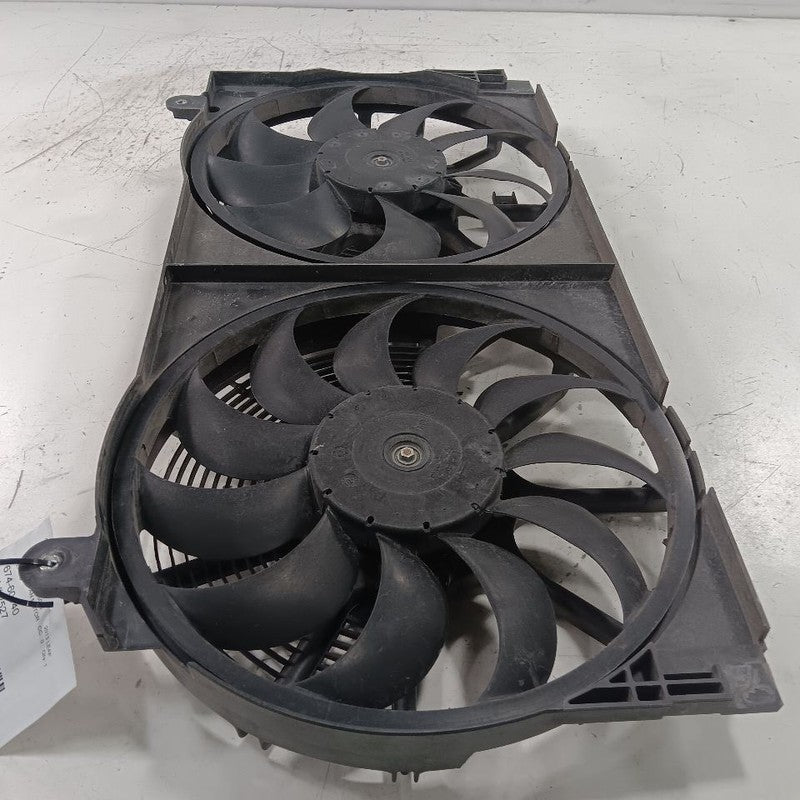 Radiator Cooling Fan Motor Fan Sl Fits 13-16 Nissan LEAF OEM