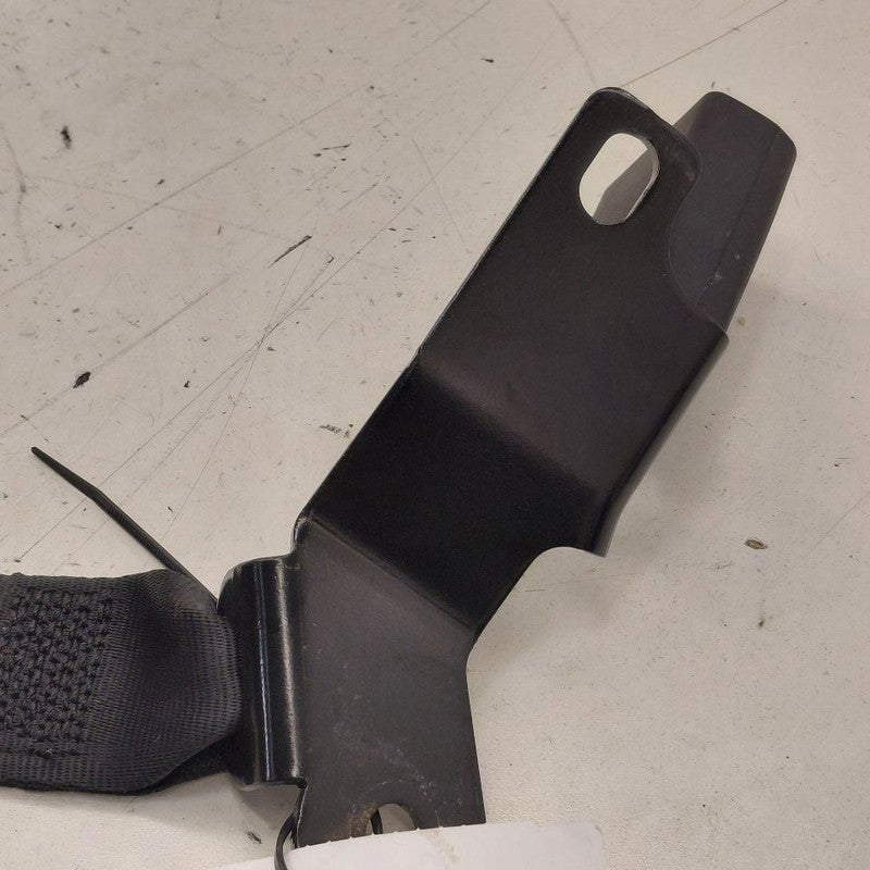 Fiat 500 X Model   Seat Belt Buckle Latch Left Driver Rear Back  2016 